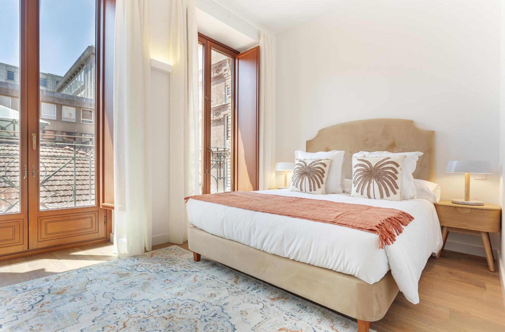 Апартаменты Cibeles Exclusive En Мадрид Экстерьер фото